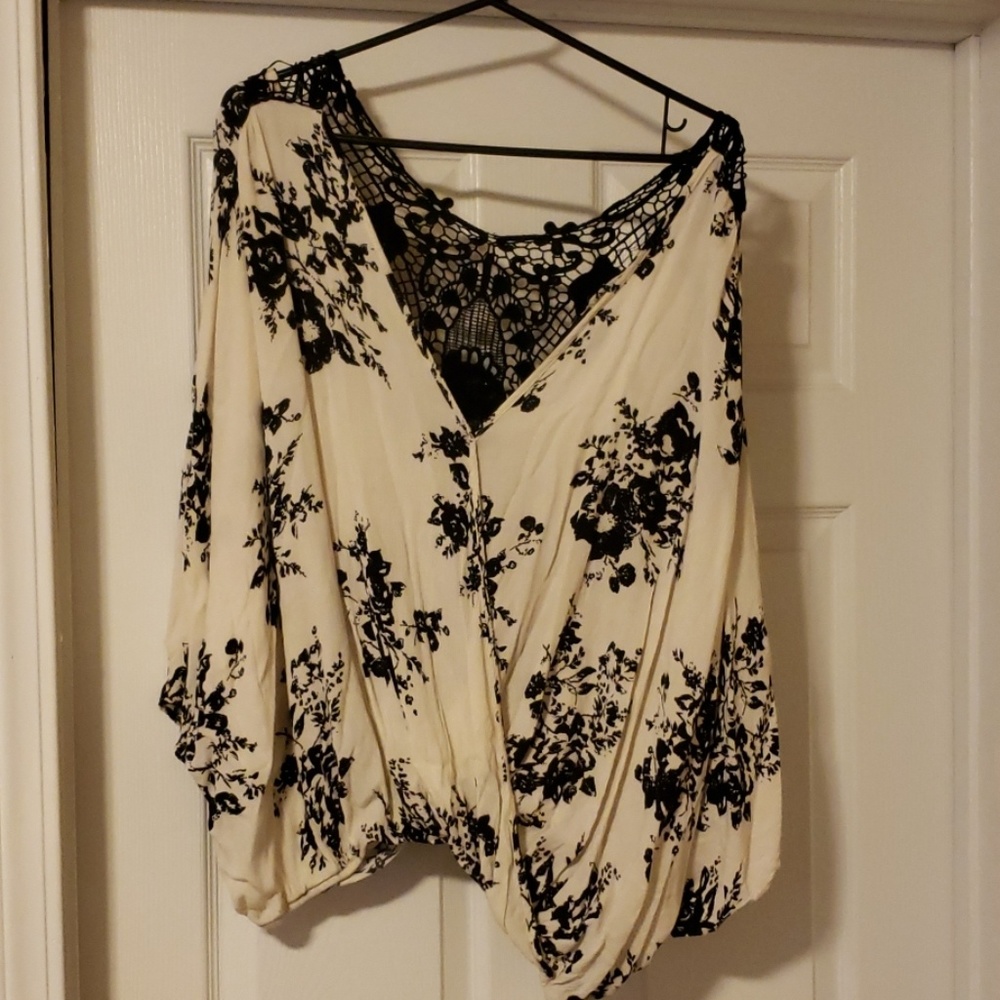 Womens plus top